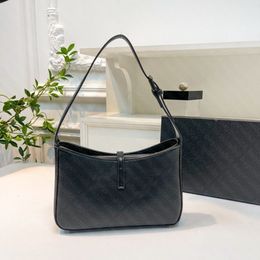 Bolsa de diseño para mujer Bolsa de hebilla de hebilla de cuero Retro Diagonal Diagonal Carrying Bolsa de axal