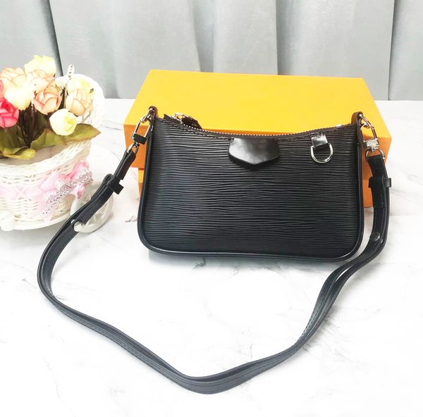 bolsos de diseñador para mujer Easy Pouch On Strap vagabundo Bolsos clásicos bolso de moda mujer billetera rosa monedero negro cuero genuino Bolso de hombro Hanbag