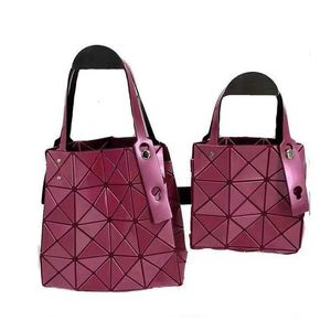 Designer tassen voor vrouwen opruiming Verkoop enkele Japanse fabrieken September Diamond kleine vierkante doos raster modieuze mini -onderarm geometrische schouder draagbaar