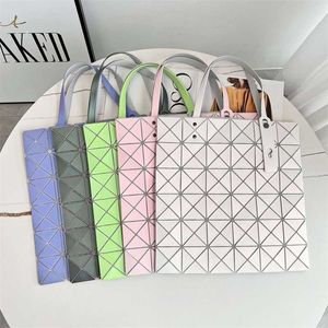 Designer tassen voor vrouwen opruiming Verkoop dames Japanse originele geometrische fabriek 2024 Lifetime Nieuwe modieuze Zhenjin schoudertas Diamond Diamond Zes rooster Tote handtas