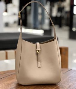 Sacs de créateurs Sac Hobo 5A Sac à main à bandoulière Chaîne en cuir Double lettre Boucle de couleur unie Bande carrée Lady Sling Crossover Messenger Sac rose vif Livraison gratuite A8A