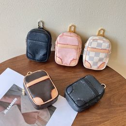 Sacs de créateurs Treillis Unisexe Clés Portefeuilles Marque De Luxe En Relief Lettre Pochette Sac Fermeture À Glissière Porte-Monnaie Avec Porte-clés Marque Femmes Mini Carmera Sacs Pochettes Poche