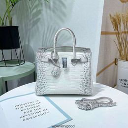 Sacs de créateurs Fourre-tout de mode de luxe Nouveau crocodile imprimé peau de vache blanc sac pour femme portable sac de messager à bandoulière unique Himalayan White Water Diamond Full Diamond B