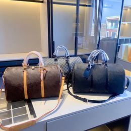 Designertassen Heren plunjezakken Bruin Letter KEEPALL 40 45 Handtassen Luxe merk geruite schoudertassen Bagagebakken Luchthavenreistas Sporttas voor dames Fitnesstassen