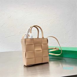 Designer -Bags Online Shop Handgeweven tas Winter Dames geruite draagtas Commuter Muziek Enkele schouder Cross