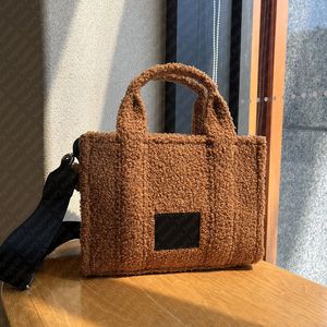 Sacs de créateurs Sac fourre-tout en peluche Sacs de luxe pour femmes Sacs à bandoulière de marque classique Sacs à bandoulière de haute qualité Sacs à main fourre-tout de mode Sacs à main vintage pour femmes Pochette Sac à main