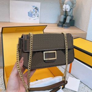 Bolsos de diseñador Bolso de hombro Mujeres Bolsa de axila Bolso Crossbody para mujer Bolsos de cadena F Imprimir Patrón de letra clásico Monederos Cross Body 230201