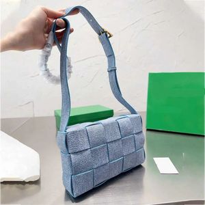 Sacs de créateurs femmes tissent des sacs à bandoulière en denim sac à main portable Mini chaîne petit sac carré