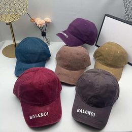 Diseñador Balancaige Versión correcta del sombrero de París Sombrero de béisbol de mezclilla lavada b Bordado de letras familiares Gorras de pico de pato para hombres y mujeres de moda y de moda