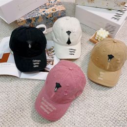 Designer Ball Cap Broken Hole Street Style Coton Baseball Chapeau De Luxe Unisexe Casquettes Réglables Casquette Personnalisé Mode Cool Ajusté Chapeaux