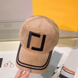 Diseñador gorras de bola hombres mujeres terciopelo sombrero de béisbol moda cuatro estaciones sombrilla bordado doble letra cubo sombreros