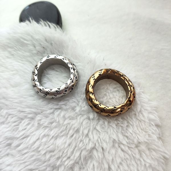Anneaux de bande de designer Ring Vintage Taille 6 7 8 Paris Alphabet Mobius Ring pour les couples de fête d'anniversaire de fiançailles