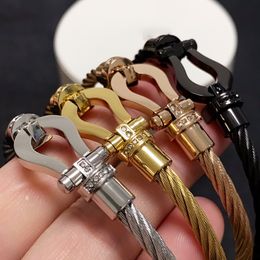 Designer Bangle Freds Horseshoe Magnet fermoir Bracelets en acier titane acier bracelet inoxydable de style minimaliste