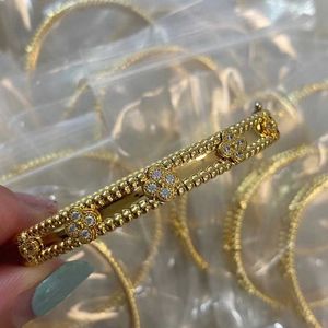 Bracelet de créateur Sweet VanCF Bracelet Jade V Plaqué Or Étroit avec Bracelet Kaléidoscope Diamant pour Femme Bracelet Chanceux Simple et Généreux QMN8