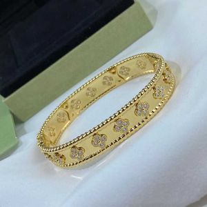 Bracelet de créateur bracelet Vancf Sweet Vancf Jade large kaléidoscope étroit pour les femmes avec quatre diamants d'herbe à quatre feuilles 18K Rose Gold Sky Star Snap Couple 3I44