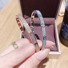 Brazalete de diseñador Mujer Chapado en 18k Pulsera de plata Oro blanco Oro rosa Oro amarillo Dos filas Cielo estrellado Diamante Parejas Alta joyería Regalos