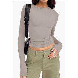Cortique de base de base Spring et automne Couleur solide Slim Pullor T-shirt Womens Street Topspring and Automn Color Color Slim Fit Bottom T-shirt H1DR