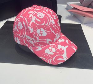 Designer Baseball Cap voor Vrouwen NIEUWE Roze Casual Dames Bloem Bloemen Gedrukt Zon Caps Nieuwe Zonnehoed Persoonlijkheid Eenvoudige Hoed H2084