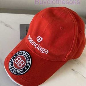 Designer honkbalhoed geborduurd Summer Fashion Ball Cap Nieuwe Belenciagaasa Mens TRUKER HAT MET LABEL RED L ITALYWL0Q91