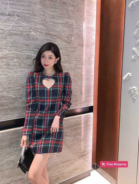 Designer Basic Casual Robes Shenzhen Nanyou haut de gamme Miu famille automne et hiver style sel doux machine treillis robe de forage Z7PI