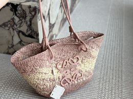 Panier d'épaule de créateur Sac de paille Love Love Fashion Tote Sac de vacances français OBLIQUE BOT PLAQUE SAG SAGE FEMME SOB de haute qualité Sac de loisirs de grande capacité