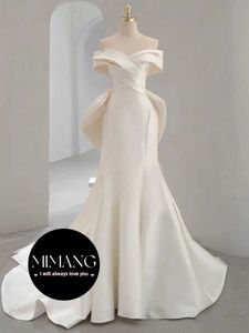 Designer Bateau Satin Light Robe de mariée Summer 2024 Robe de mariée Robe extérieure blanc