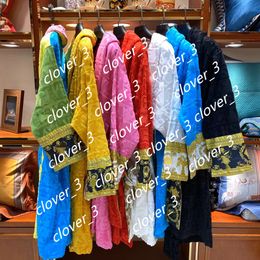 Albornoz de diseñador para mujer, ropa de dormir de marca, albornoz clásico de lujo de algodón, Kimono para hombre, ropa cálida para el hogar, albornoces Unisex Klw1739