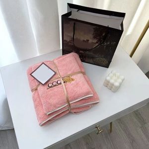 Juego de toallas de baño de diseñador, toallas de moda de terciopelo Coral, toallas de cara con letras, lavado de lujo absorbente, ropa Unisex para hombres y mujeres, toalla para decoración del hogar