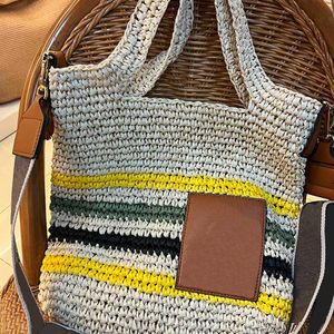 Designer Strandtas Zomer Strozak Vrouwen Streep Schoudertassen Geweven Tote Tassen Verticale Boodschappentassen Handtas Uitgehold Grote Capaciteit Geborduurde Brede Bandjes