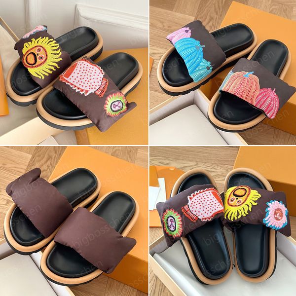 Designer de luxe Pantoufles Sandales pour femmes mode d'été mocassins décontractés pour hommes POOL PILLOW CONFORT Sun Broderie logo alphabet caoutchouc plat Lazy beach shoes 35-45 box