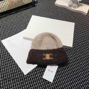 Ontwerper Beanie Autumn and Winter Bonnet Luxe Warm gebreide hoed high-end sfeer Low key en geavanceerde mode vrije tijd voor mannen en vrouwen cap GiftADJ9