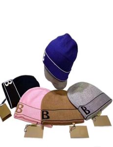 Designer Beanie for Women Men Bons Cap Brand Automne Hiver Hiver Hats Sport Chapeau en tricot épaissamment chaud décontracté.