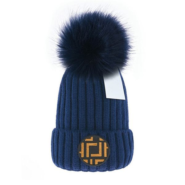 Designer Beanie Hat Lettre de mode Chapeaux décontractés pour hommes et femmes Automne et hiver Bonnet tricoté en laine de haute qualité Cachemire Caps 7 couleurs I-6