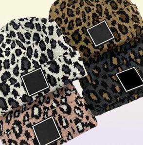 Chapeau de bonnet de créateur pour femmes hommes Hivert Treat Skullies Chapeaux Unisexe Mesticules Bonnet Cape Capes Leopard 9243937