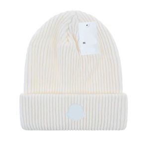 Designer Beanie Hats Designers Women Hoeden voor mannen Cap Winterontwerper Bonnet Winter Winter Warm Plain Cotton Designer Cap Shatter Backboard 1 hoed en sjaalset