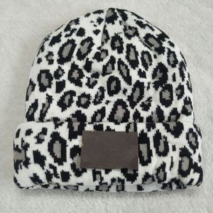 Diseñador Beanie Sombreros Moda Mujer Leopardo Invierno Lujo Cálido Gorras Unisex Letras Marca Sombrero de esquí al aire libre