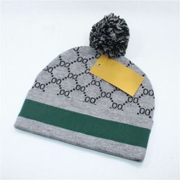 Designer Beanie Break Hat Men and Women Letter Bonnet Warm ademende trend van herfst en winter Mooie gulle elegante honderd met mode gevarieerd y-1