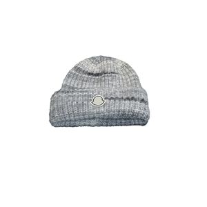 Designer Beanie Lettre Femmes Chapeaux d'hiver Luxe Bonnet d'extérieur Bonnet Homme Tête Cachemire Chaud Casquettes De Crâne Tricoté Camionneur Ajusté Chapeaux Très Belle