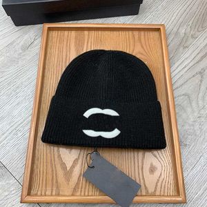 Gorro de diseñador para hombre y mujer, gorro de punto con letras de lujo, gorro de Cachemira, gorros de punto para invierno, gorros cálidos, envío gratis