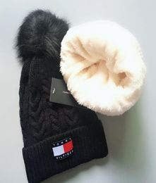 Designer Beanie Sexy Pornhub Broderie Acrylique Tricoté Chapeaux D'hiver Adultes Hommes Femmes Tête Chaud Homme Femme Casquette De Neige20194363595