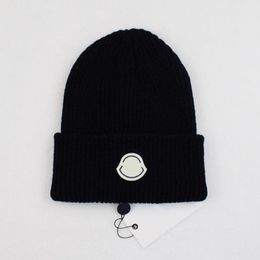 Bonnet de créateur chapeau d'hiver pour hommes et femmes, chapeau chaud à la mode, 11 couleurs, classique, en laine extensible, pour femmes, casquettes de crâne