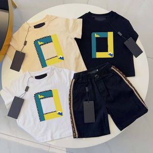 Designer beer T-shirts Shorts Sets merk baby kinderen peuter Jongens Meisjes Kledingset Kleding Zomer wit zwart Luxe Trainingspak jeugd Sportsuit 2-10 jaar