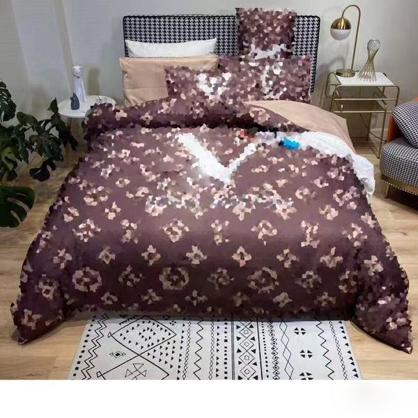 Juego de ropa de cama de diseño Letra clásica con estampado de logotipo Funda nórdica oscura Sábana Funda de almohada Juego de 4 piezas Colcha de algodón puro Decoración del dormitorio Sábana tamaño King Queen