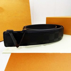 Designer ceinture 2022 luxe femmes hommes ceintures mode classique noir rouge blanc bleu boucle lisse bracelet en cuir véritable 3.8cm