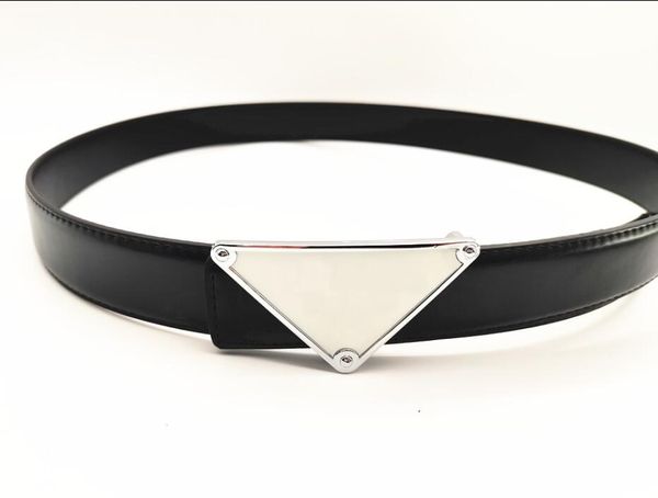 Ceinture de créateurs noire lisse boucle Valentin de Noël cadeau de mode de mode de mode