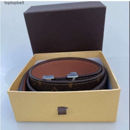 Cinturón de diseñador Hebilla de moda Cinturón de cuero genuino Ancho 4.0 cm 20 Estilos Altamente calidad con caja Diseñador Hombres Mujeres Cinturones para hombre 10A