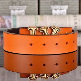 Designer Belt for Men Deluxe Letter v Belts Classic Embossing Belt Hoge kwaliteit Mannen Echt lederen Casual Letter Smooth Belt Belt Breedte 3,8 cm