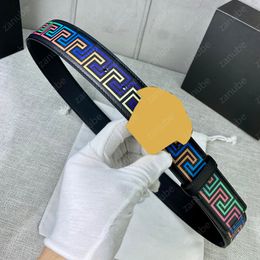 Ceinture de créateur pour hommes mode Polychromatic greca imprimement celle de luxe Bouilles en or luxe