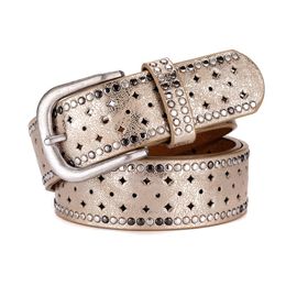 Ceinture de créateur pour femmes, strass, rivets incrustés, boucle d'aiguille en alliage rose, à la mode et décontractée avec ceinture en jean, tendance