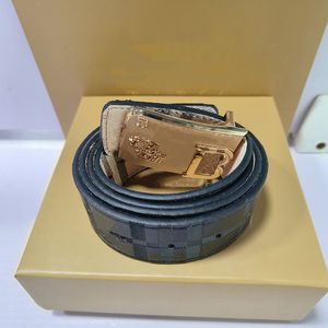 Cinturón de diseñador Cinturón de hombre de lujo Cinturón de estilo de negocios de diseñador Sensación metálica Moda Ocio temperamento material versátil cinturones de cuero para hombres muy agradable